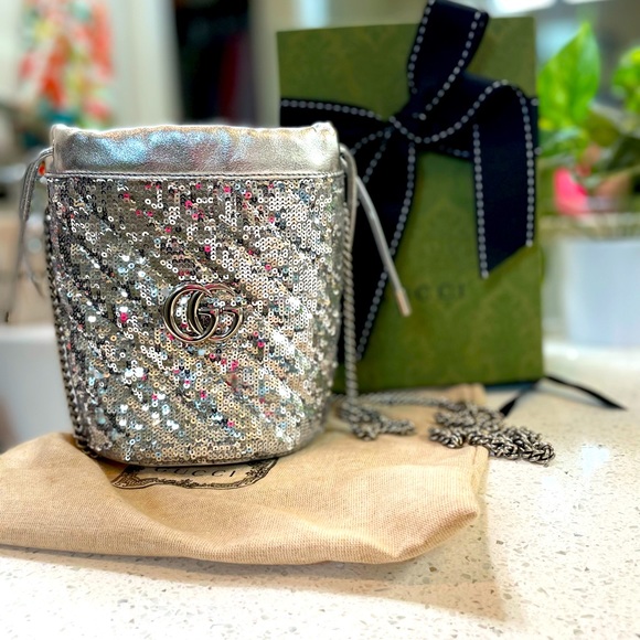 Nueva en su caja,guardapolvo, factura de compra - Picture 1 of 5